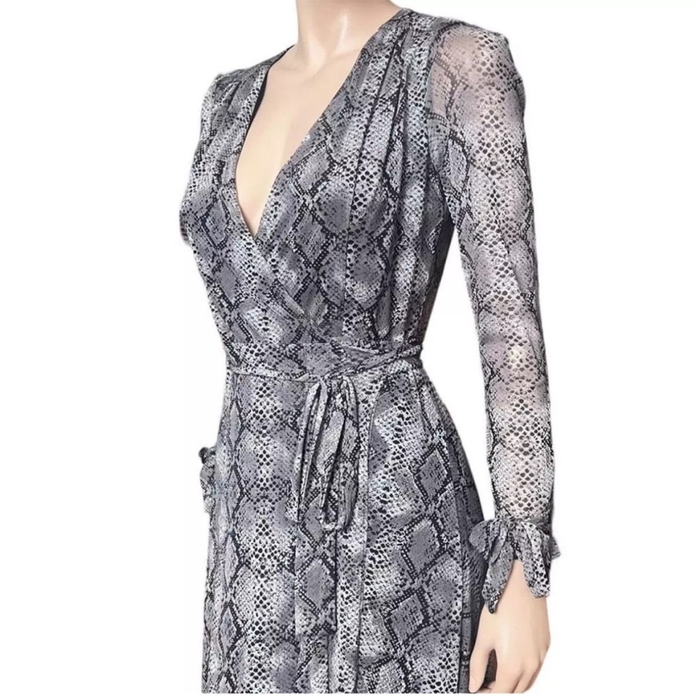 Betsey Johnson Snake Print Bow Sleeve Wrap Maxi Dress Gray Black Evening Formal - Picture 8 of 16
